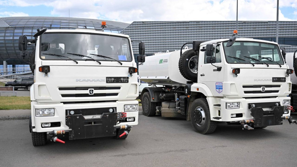 Акиму области Абай презентовали новую технику