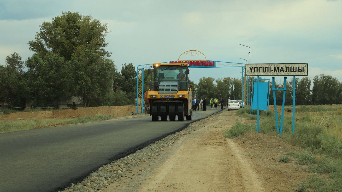 В Кокпектинском районе активно ведутся дорожные работы