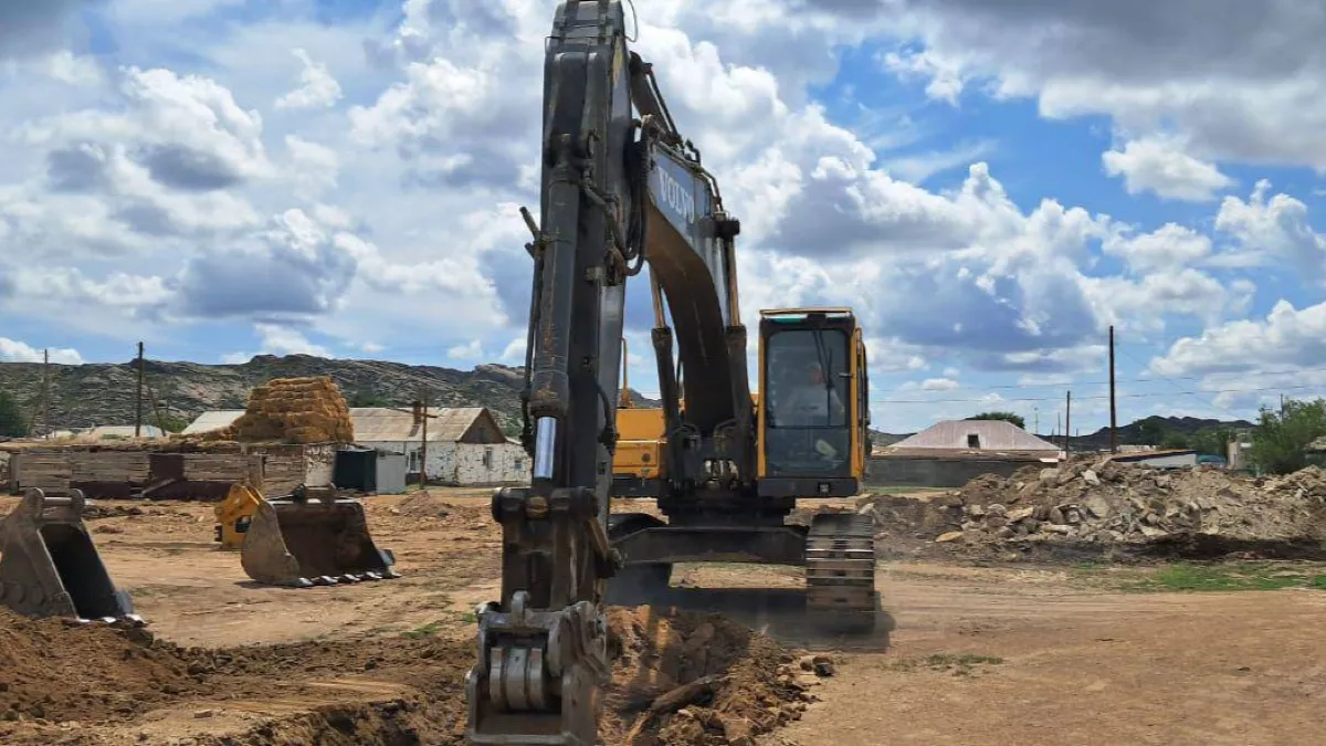 В селе Архат Абайского района ведутся работы по модернизации системы водоснабжения