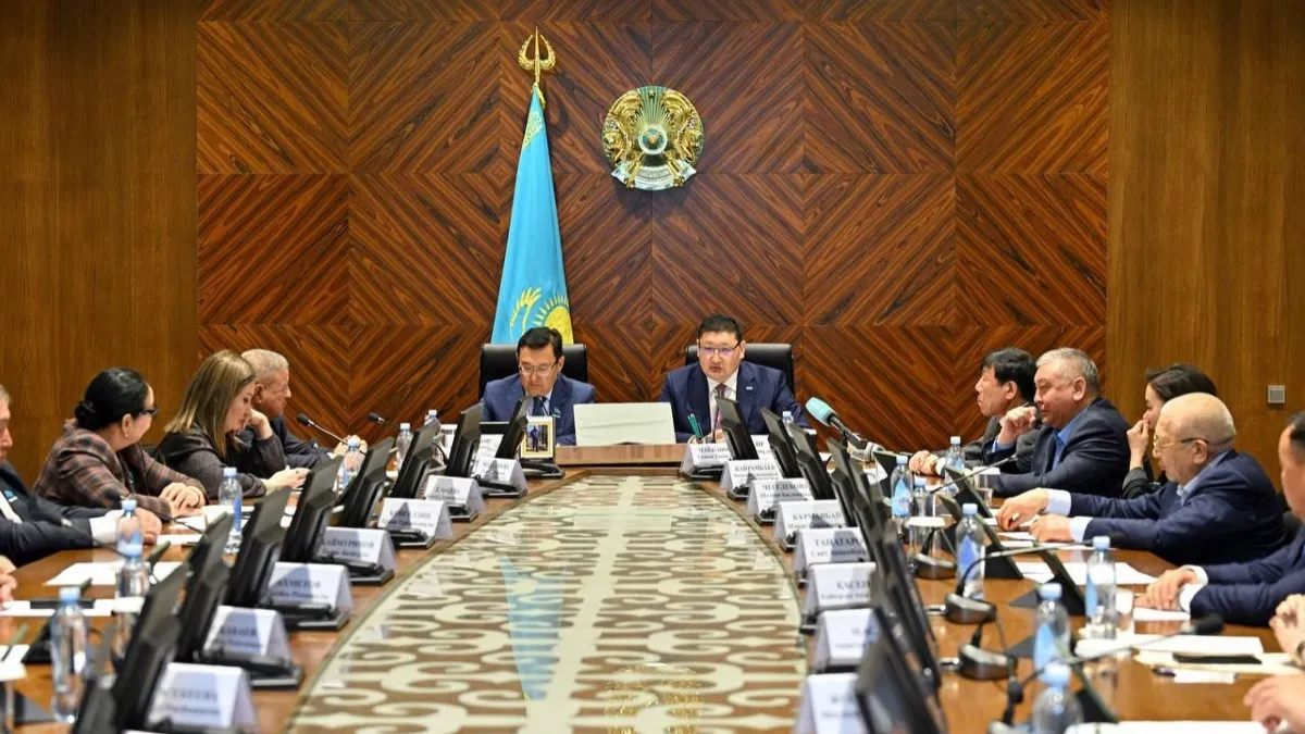 Состоялась очередная сессия маслихата области Абай 