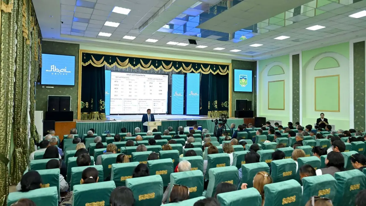 ☑Аким области встретился с жителями Кокпектинского района