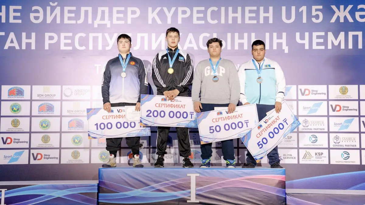 Трое борцов из области Абай стали чемпионами Казахстана