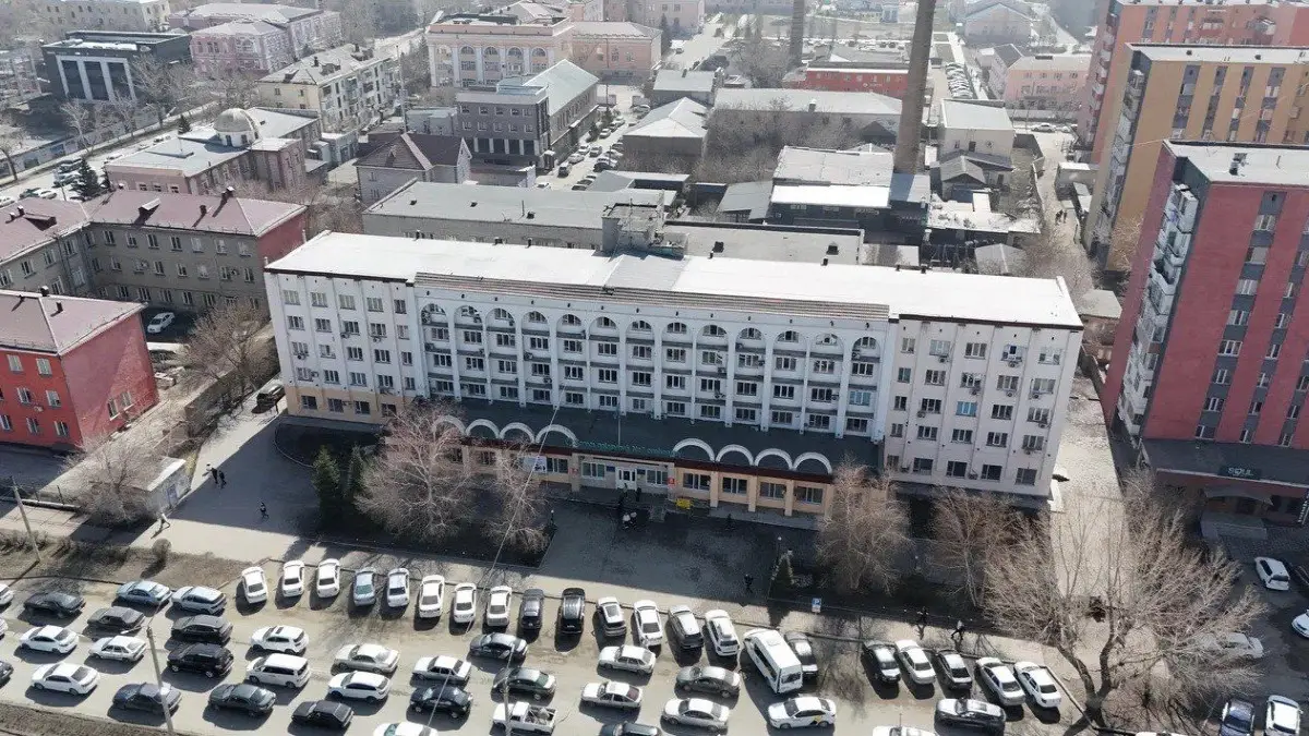 В больницах Семея расширяют помощь и внедряют госпитальную фармацию