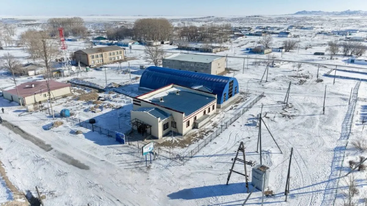 Аким области посетил недостроенные объекты в Абайском районе