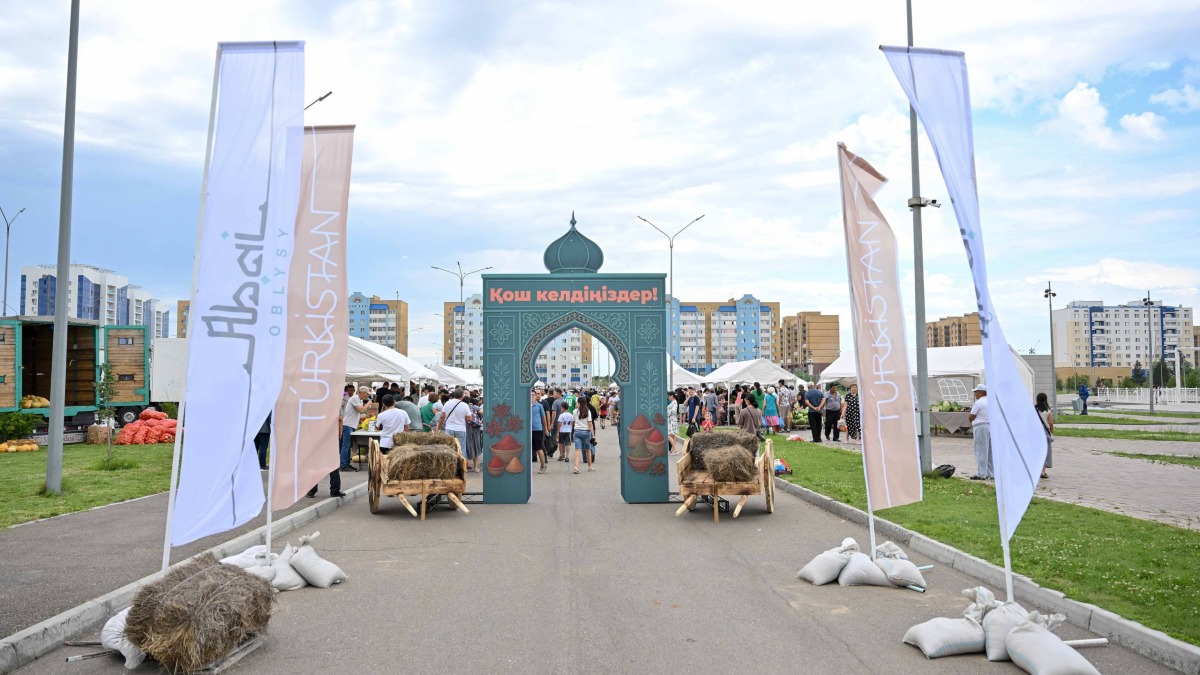 В Семей доставлено более 540 тонн продукции из Туркестанской области