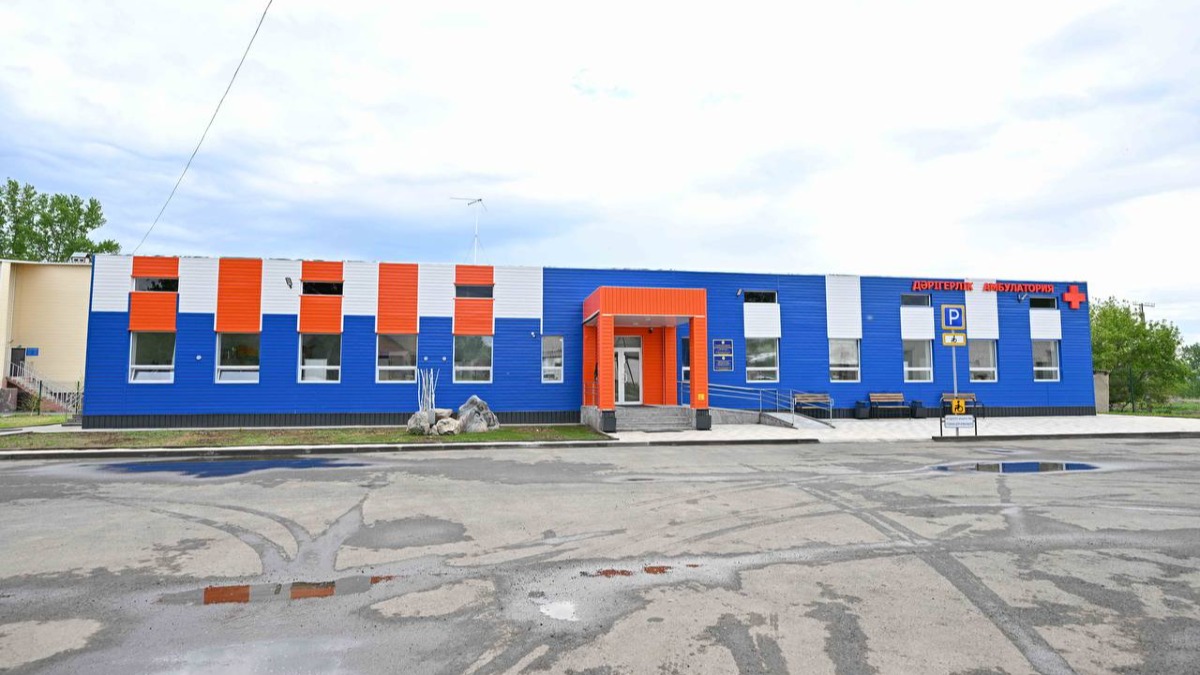 Аким области посетил врачебную амбулаторию в селе Новая Шульба