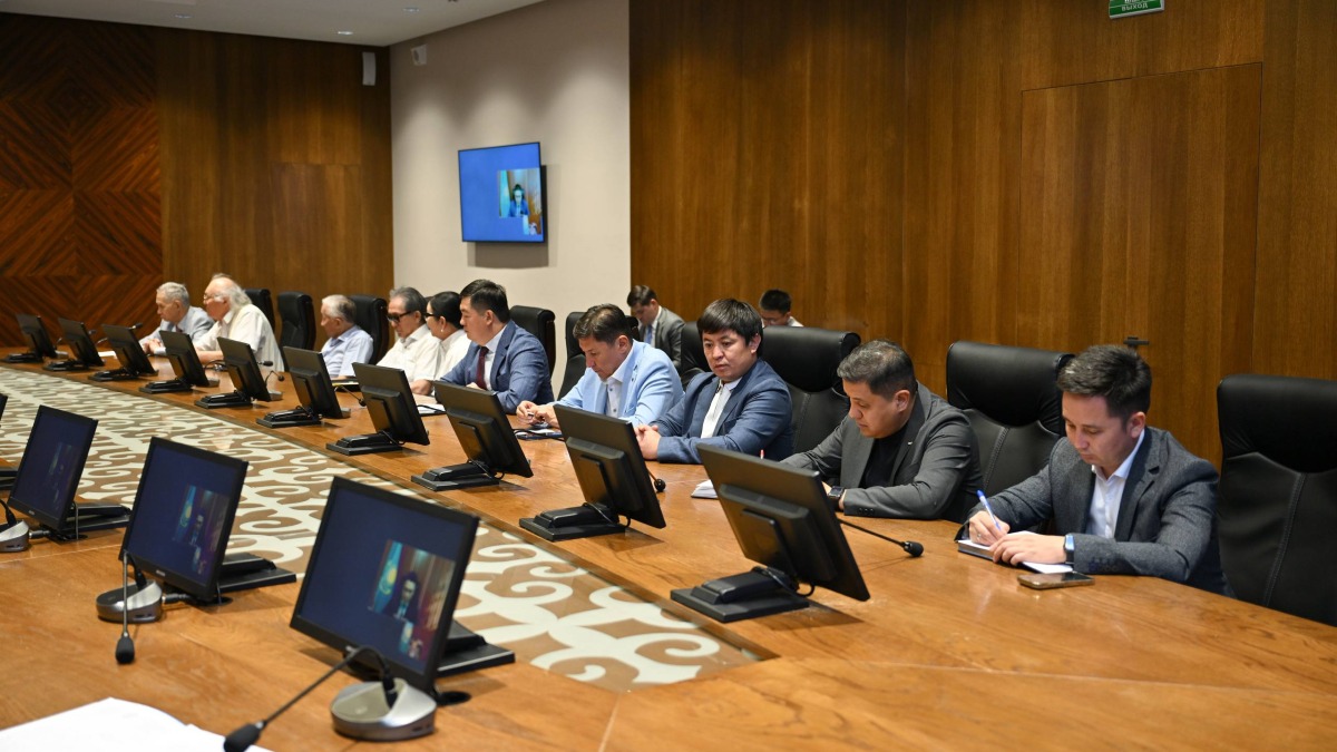 Аким области встретился с представителями интеллигенции