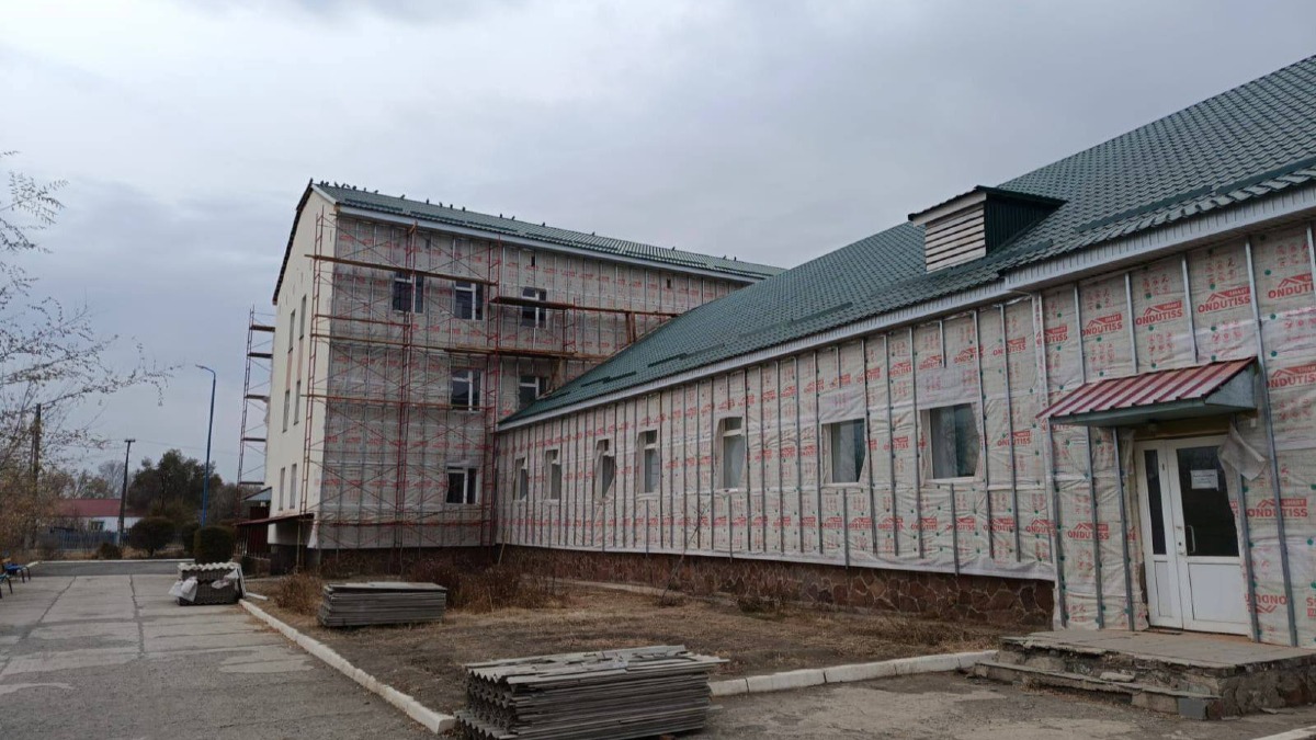 В Аксуатской районной больнице проводится капитальный ремонт