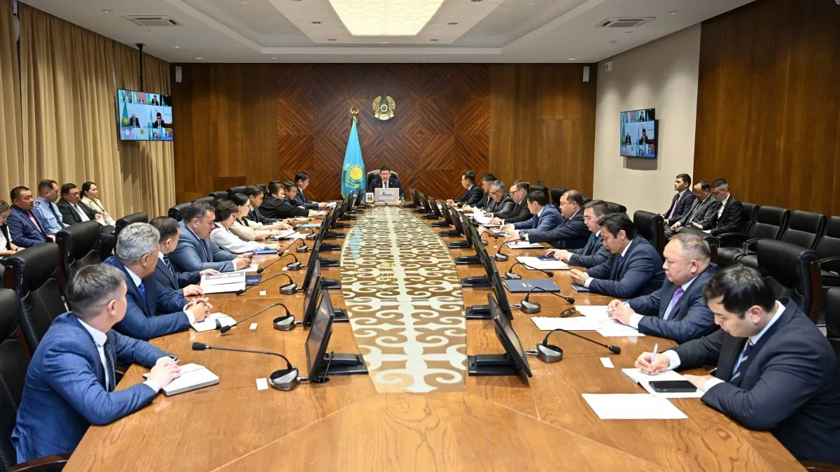 Рассмотрены вопросы подготовки к новому учебному году