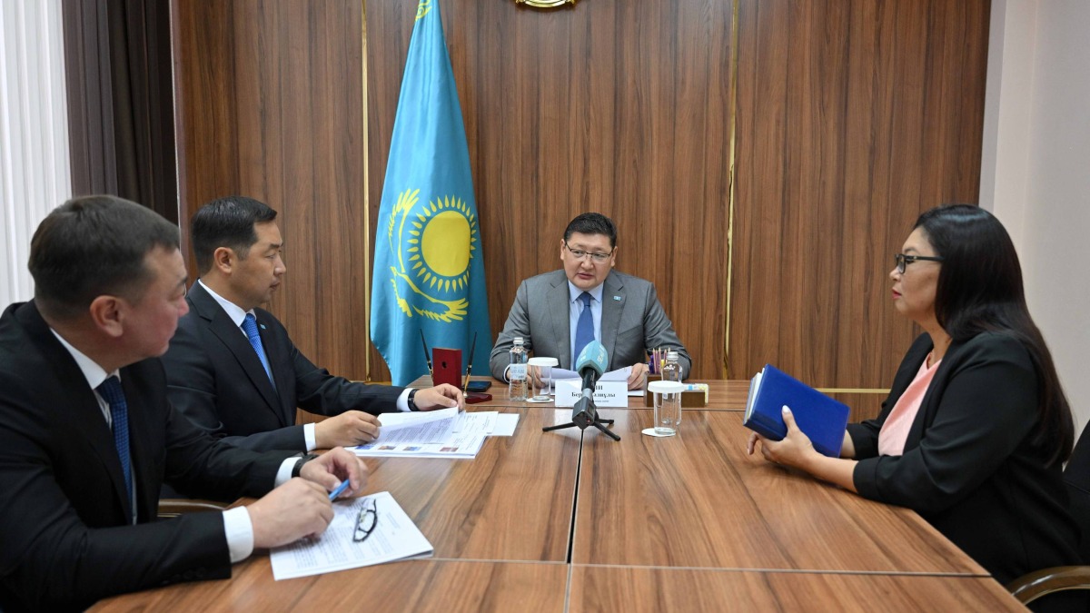 Аким области провёл приём граждан в Курчатове